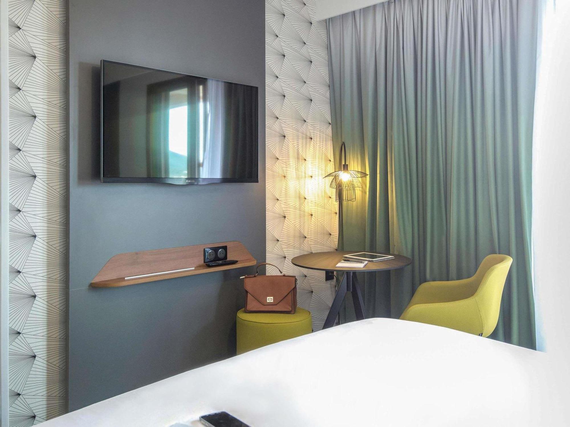 Séjourner en Famille près du Jardin Castel Sainte-Claire : 4 Hôtels Sélectionnés